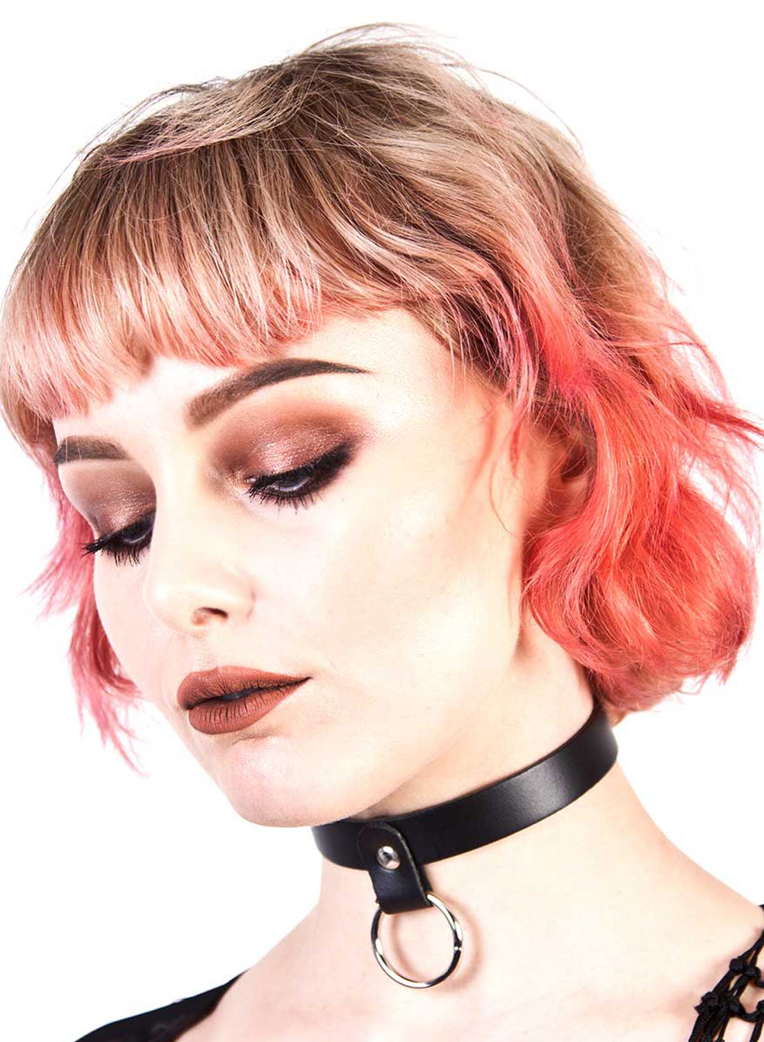 1 Row Small Ring Leather Choker