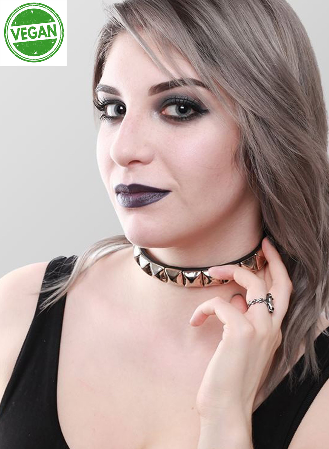1 Row pyramid Vegan Choker